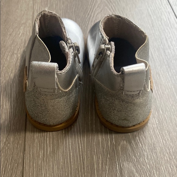 Livie and Luca Toddler Sz 6 6T 6C Silver Leather Ankle Boots Sparkle Girls Kids - Picture 3 of 7